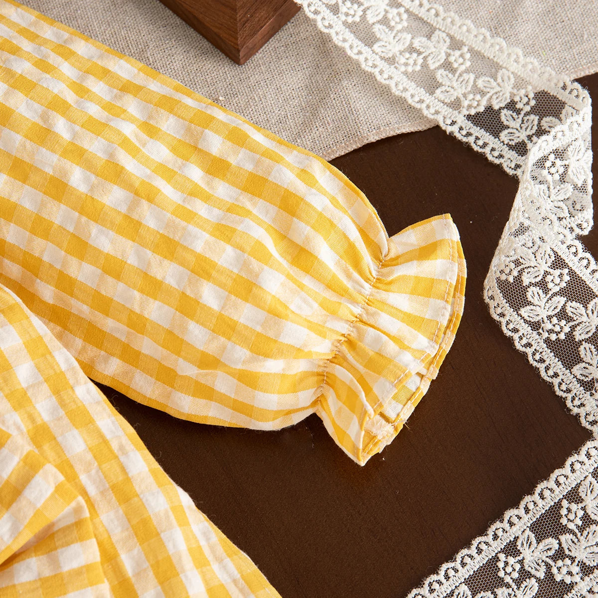 Spring And Autumn New Sweet Strawberry Baby Girl Dress, Yellow Checkered Long Sleeved Children'S Clothing For Babies Aged 0-3