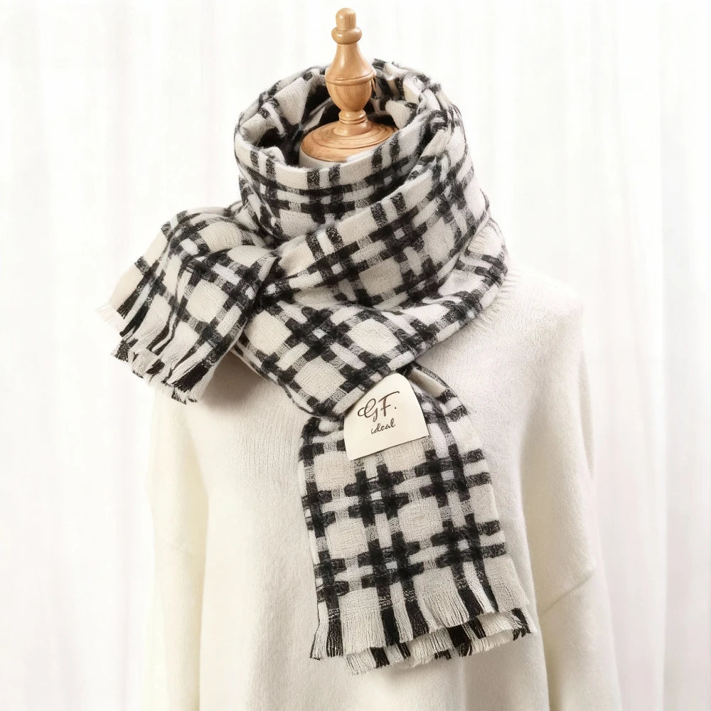 Black and White Plaid Printed Scarf Women's Autumn and Winter Polyester Fiber Scarf Fashionable and Versatile Warm Neck Shawl