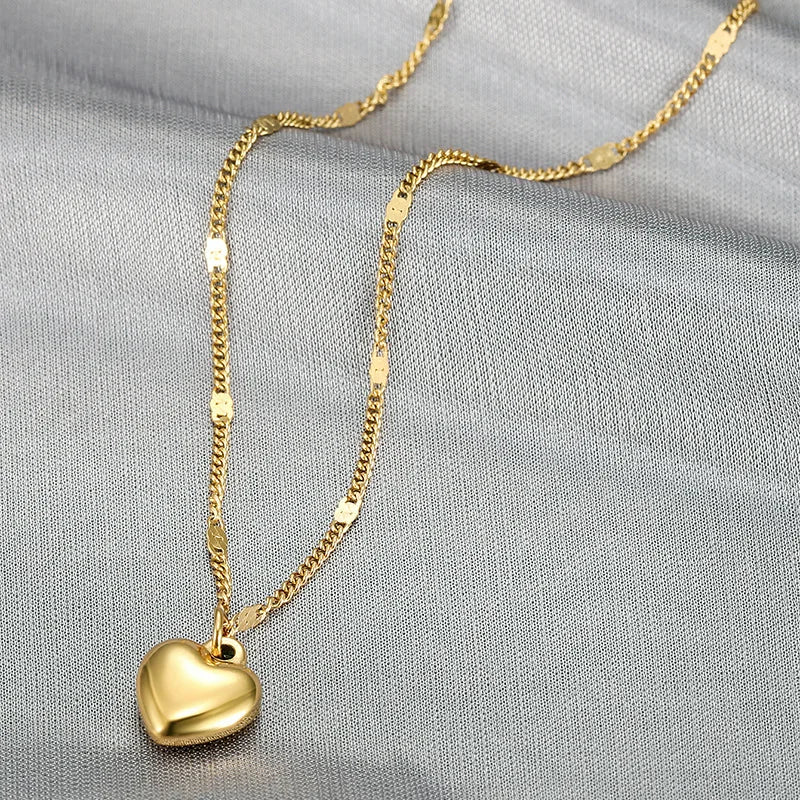 Stereoscopic Stainless Steel Will Not Fade Small Peach Heart  Golden Necklace for Women Love Heart Pendant Collarbone Chain Gift