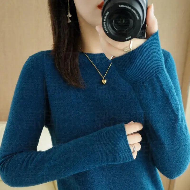 Autumn And Winter Thin Sweater Women's Round Neck Pullover Casual Knitted Top Women's Short Underlay Fashion 18 Colors