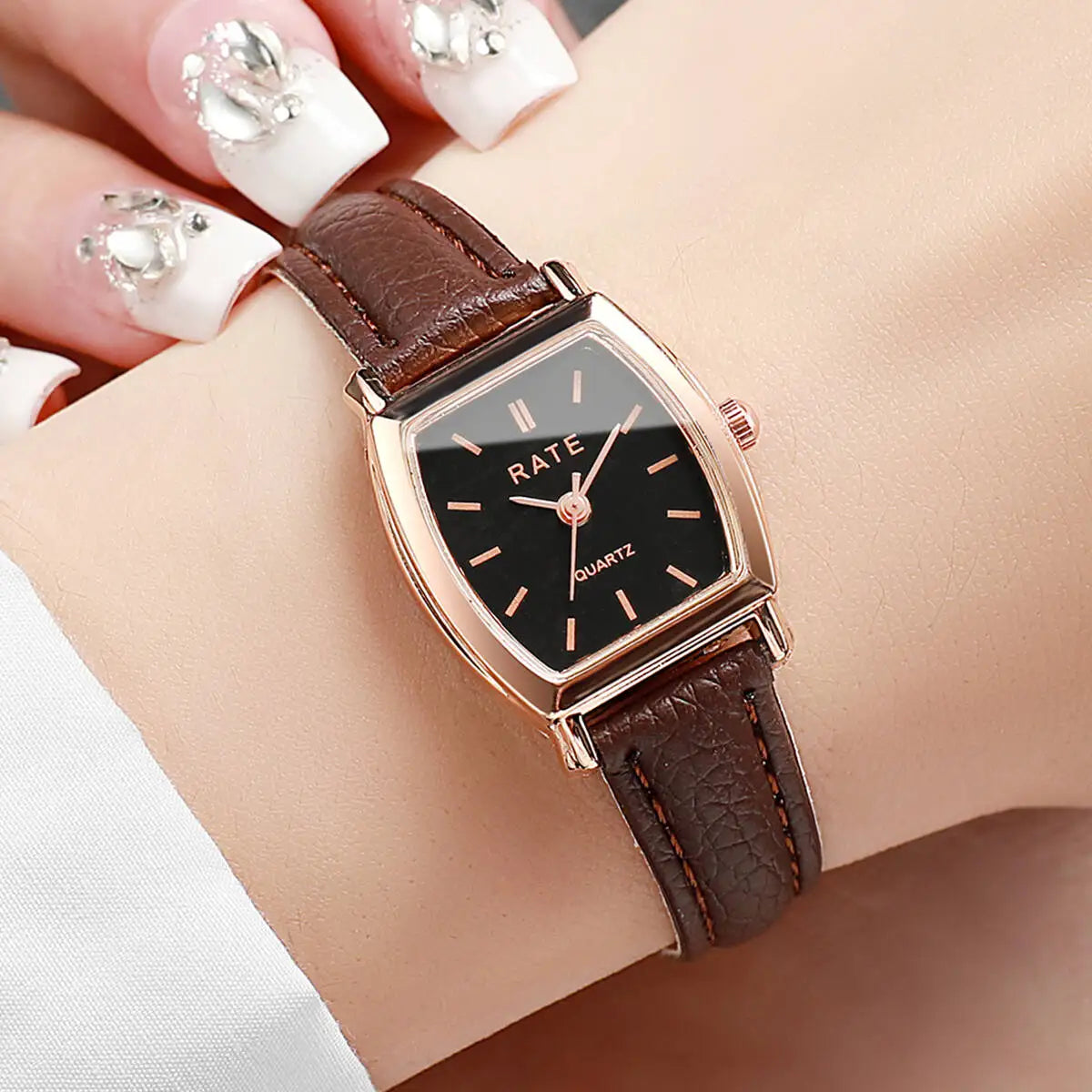 Fashion Women Watches Casual Small Dial Leather Strap Womens Quartz Watch Reloj Mujer Girls Clock（Without Box）